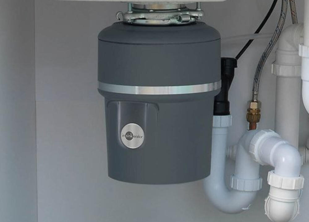 INSINKERATOR 78125T Evolution 100 młynek wysoka jakość mocny silnik rozdrabnianie wyłącznik pneumatyczny chrom komora instalacja montaż
