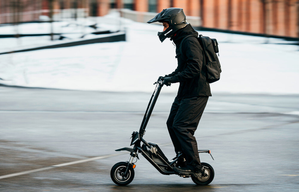 Hulajnoga elektryczna ACER PREDATOR Extreme GP.ESC11.010 Czarny konstrukcja z lekkiego aluminium wytrzymalej stali trwalosc odpornosc na korozje stylowy design