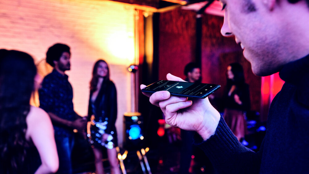 Power Audio SONY MHC-V02 - Sterowanie Głosem