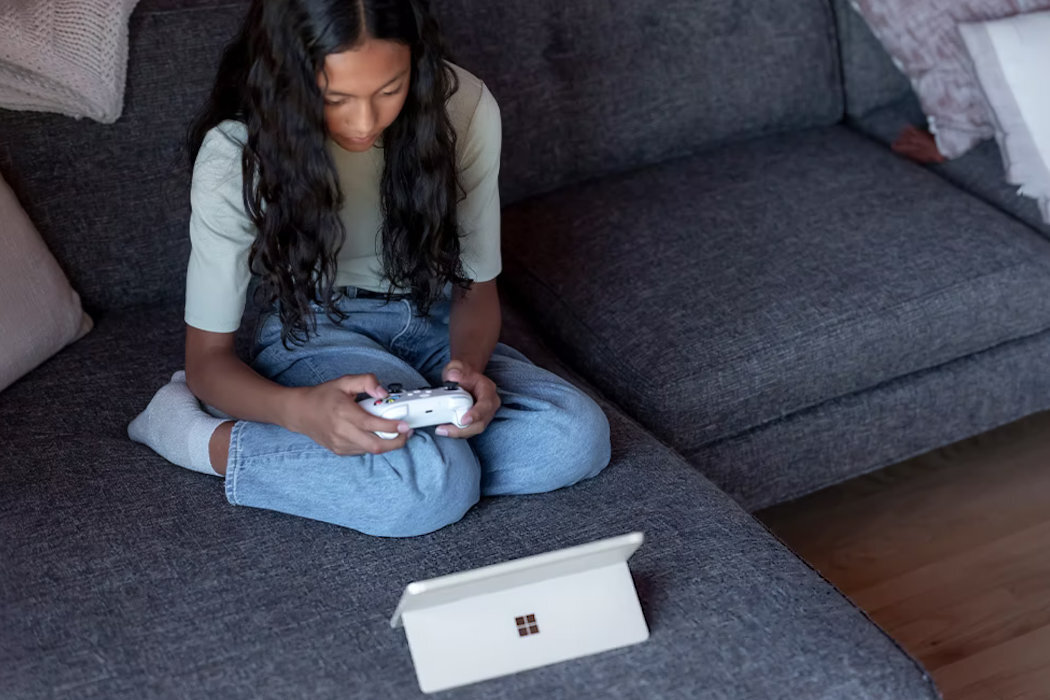 MICROSOFT Surface Go 3 Xbox Game Pass Ultimate