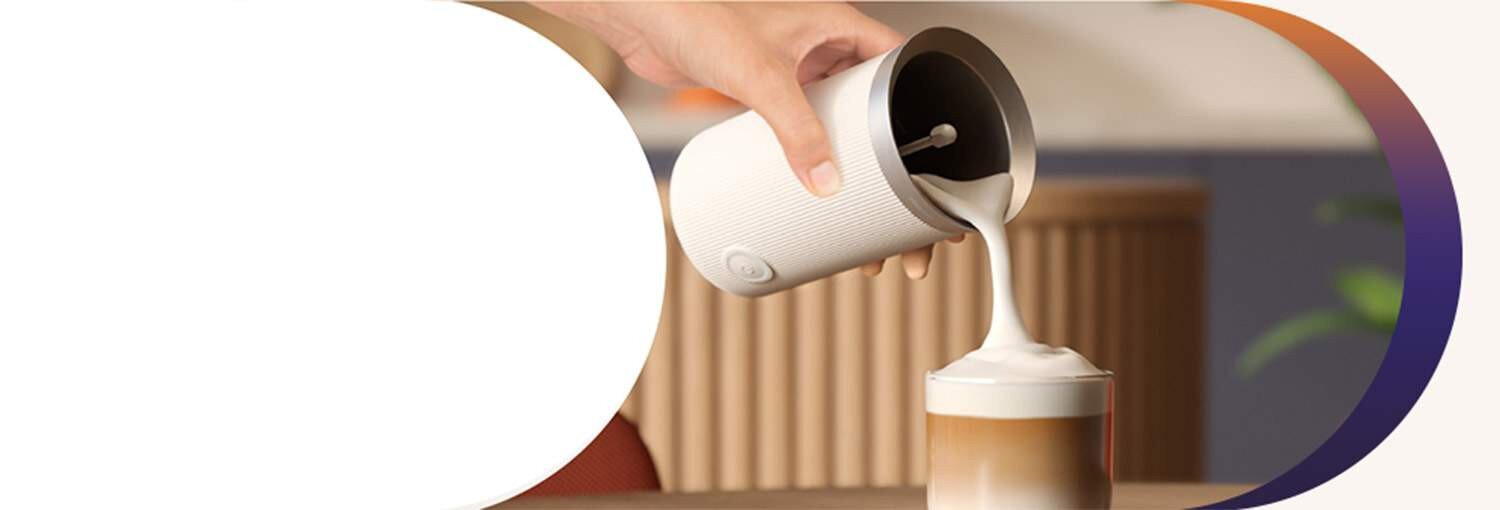 Tworzy gęstą, kremową piankę w kilka sekund