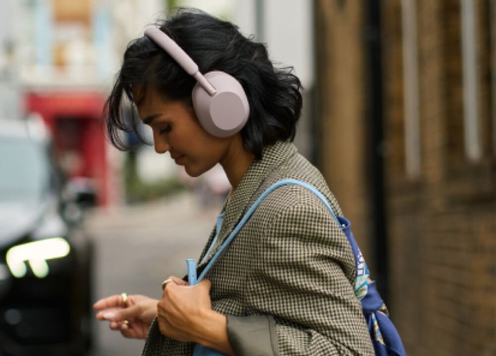 Słuchawki nauszne SONY WH-1000XM5 ANC redukcja halasu procesor v1 hd noise cancelling on1 auto nc optimizer 