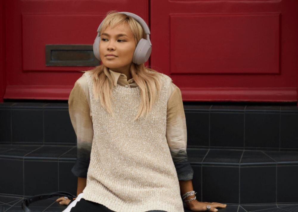 Słuchawki nauszne SONY WH-1000XM5 ANC jakosc wysoka lekka sztywna membrana przetwornika high-resolution