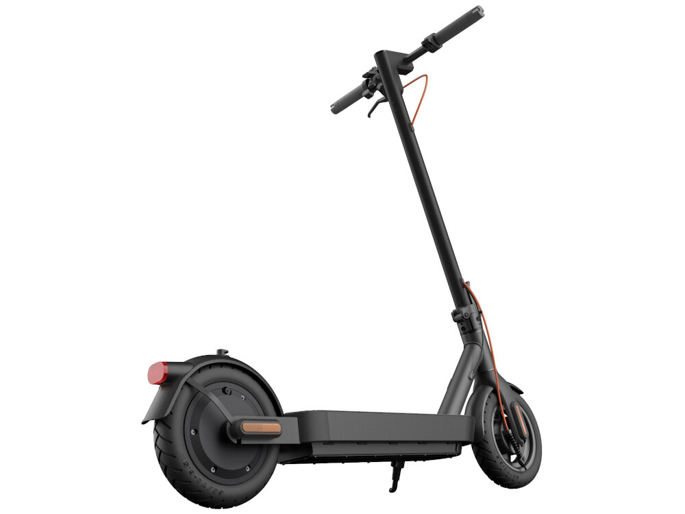 Hulajnoga elektryczna XIAOMI Electric Scooter 4 Pro 2nd Gen Czarny intuicyjna kontrola nad parametrami deska rozdzielcza wygodny kat latwe monitorowanie kluczowych informacji klarowny wyswietlacz