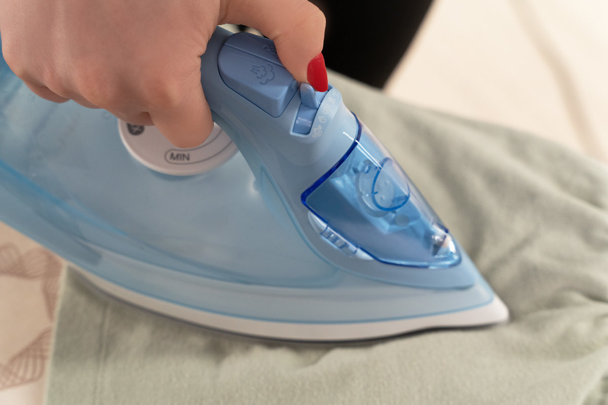 Żelazko GÖTZE & JENSEN IG550 automatyczne wyłączenie