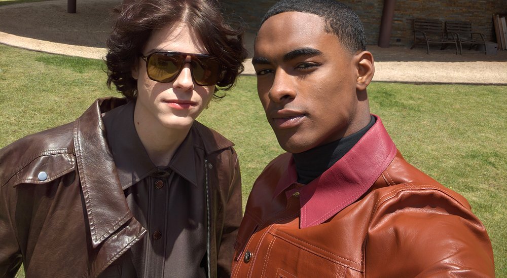 Smartfon MOTOROLA Signature Przedni aparat 50 Mpx płynne wideo 4K Quad Pixel i moto ai