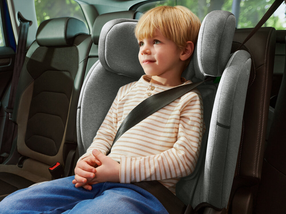 Fotelik samochodowy KINDERKRAFT ONETO3 9-36 kg Szary bardzo wygodne miekkie siedzisko szerokie pokrowiec mozna zdjac i wyprac