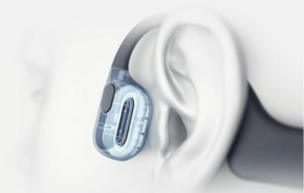 Słuchawki Shokz OpenRun - widok sluchawki z boku, komfort, bezpieczenstwo, funkcjonalnosc