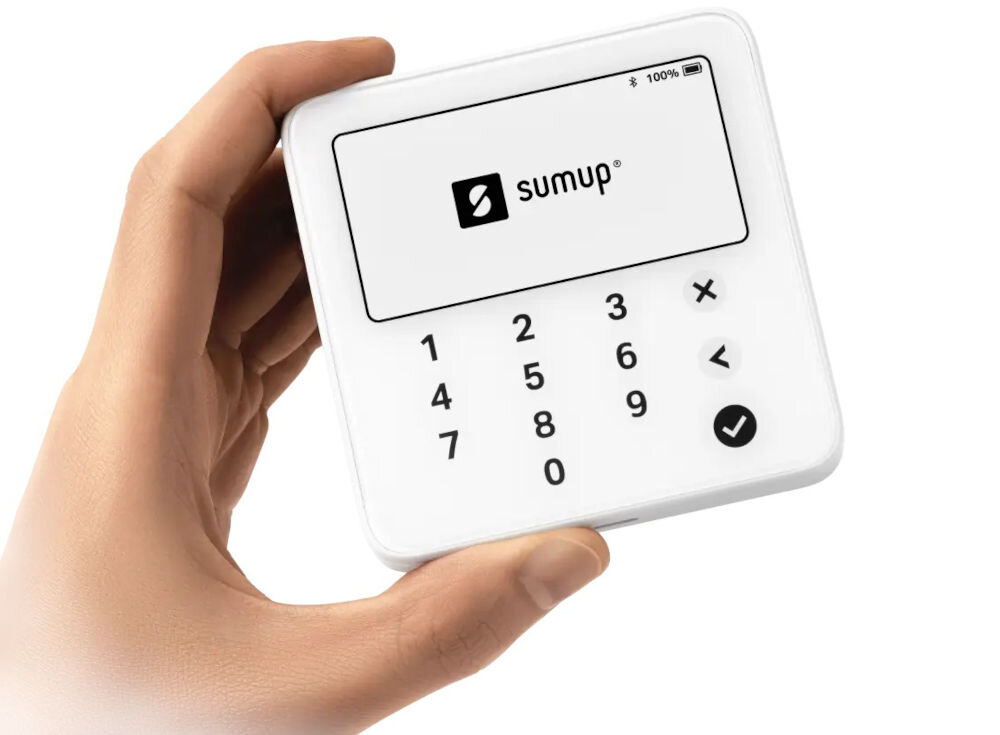 Terminal płatniczy SUMUP Solo Lite Bluetooth urządzenie trzymane w dłoni na białym tle ekran dotykowy prosta obsługa interfejs dostosowany do języka eliminacja barier