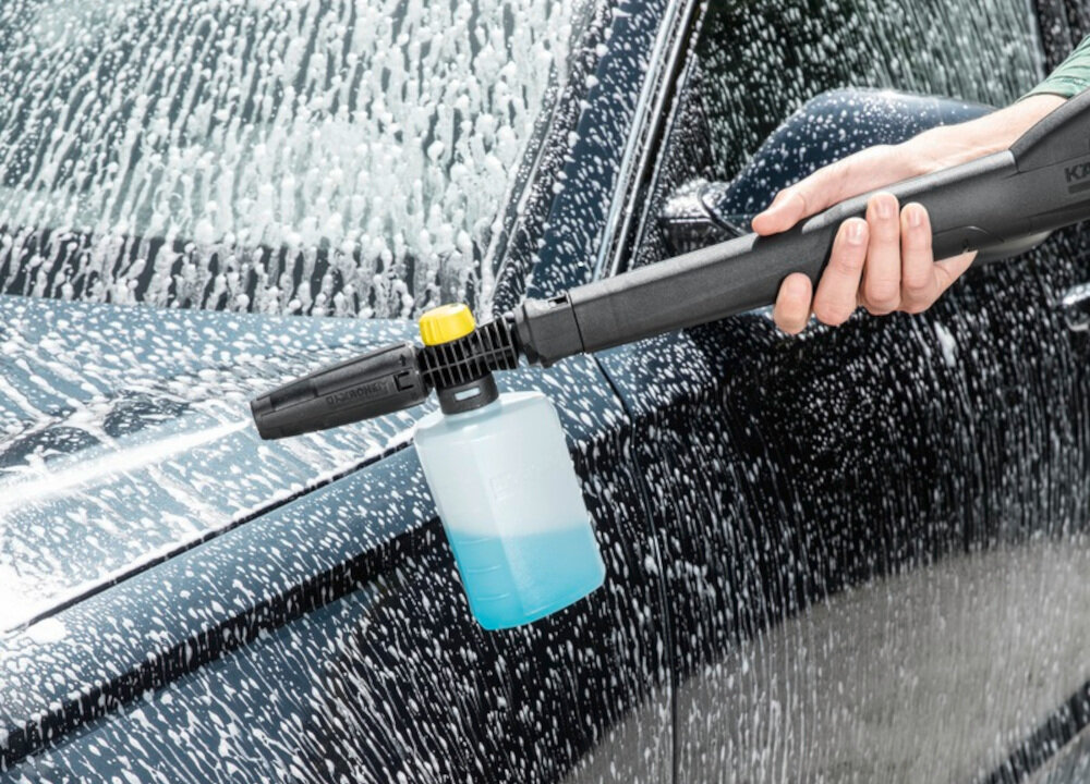 Dysza KARCHER FJ 6 0.6L 2.643-147.0 kompatybilna z urządzeniami z serii K2 i K7 firmy KARCHER z wysokiej jakości materiałów przezroczysty zbiornik na detergent