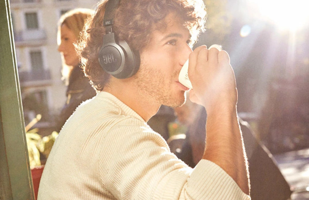 SŁUCHAWKI BLUETOOTH JBL LIVE 660NC złącze typ C bateria ładowanie 50 godzin