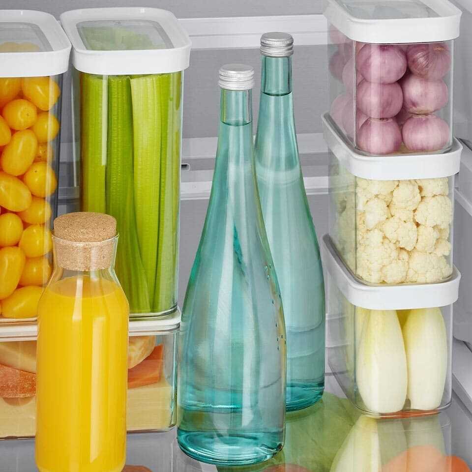 Półki w lodówce Samsung wykonane z trwałego szkła hartowanego Półki w lodówce Samsung wykonane z trwałego szkła hartowanego