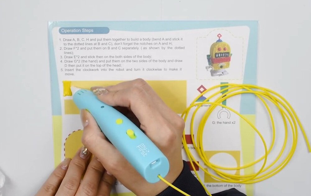 Zestaw MYFIRST Fun Pack Robot World rozwój wyobrażni, rózne szablony, zdolności manualne