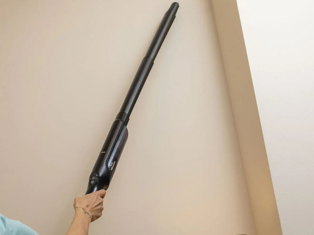 Odkurzacz ręczny HISENSE HVC9401BK akcesoria