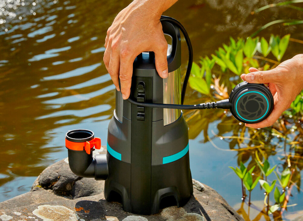 Pompa do wody GARDENA 09046-20 elektryczna dwa sposoby sterowania tryb automatyczny za pomoca wlacznika plywakowego regulacja poziomu wody w jednej z jednej z trzec wysokosciach wlacznik na obudowie praca a trybie ciaglym ustawiany recznie