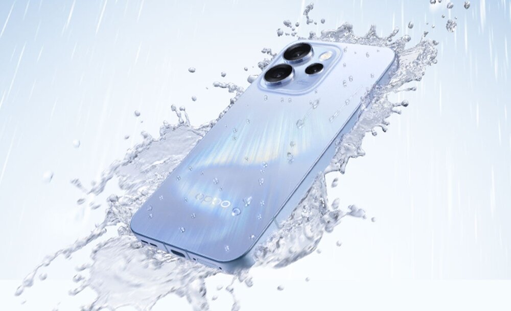 Reno15 Pro 5G otoczony rospryskującą się wodą