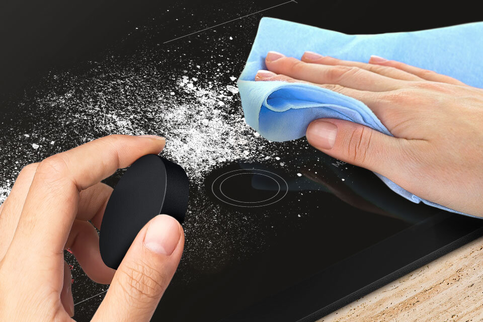 Dokładne mycie płyty grzewczej Samsung NZ85C6058GK 