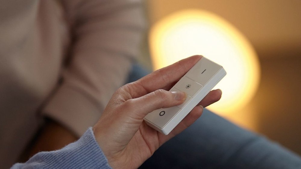 Lampka biurkowa PHILIPS Iris Clear Hue jasność