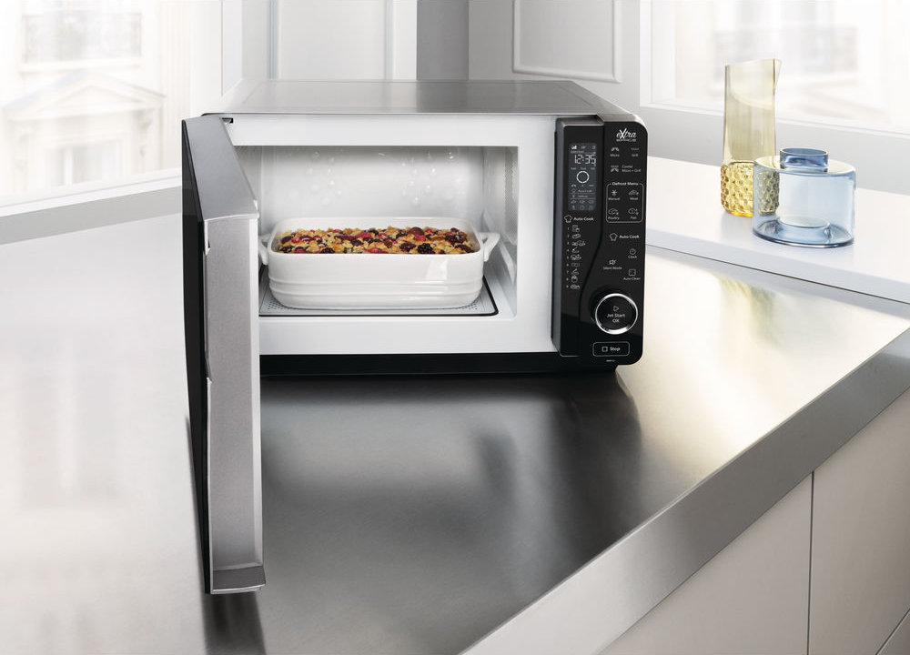 Kuchenka mikrofalowa WHIRLPOOL MWF 421 SL - Jet Start