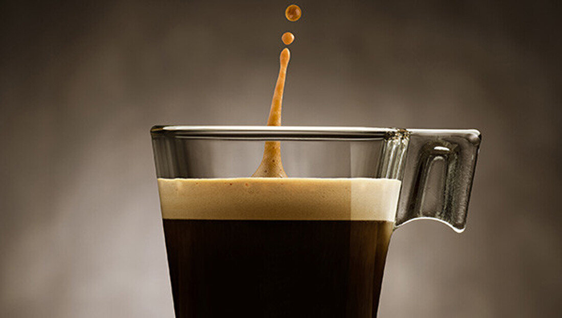 Ekspres BOSCH CT718L1B0 Czarny Funkcja AromaDouble Shot dwa etapy woda kawa aromat smak