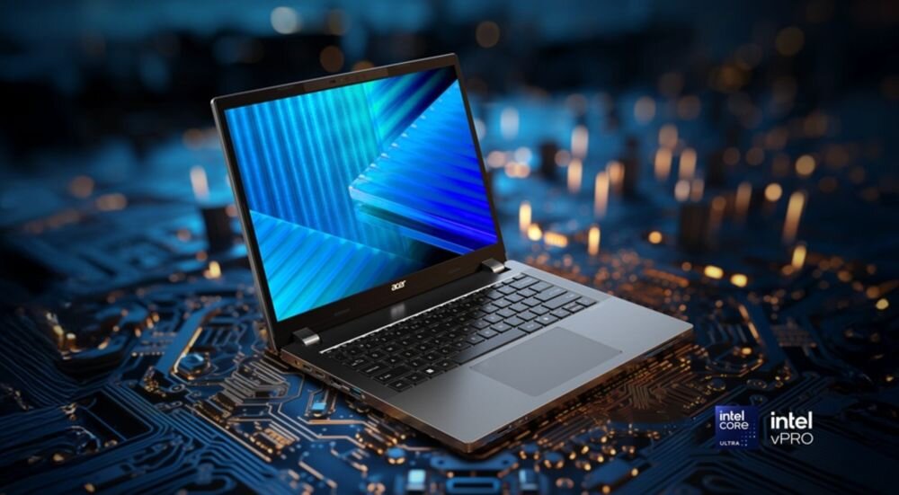 Laptop ACER TravelMate z procesorem Intel Core Ultra vPro prezentuje ekran z grafiką AI na niebieskim tle technologicznym.