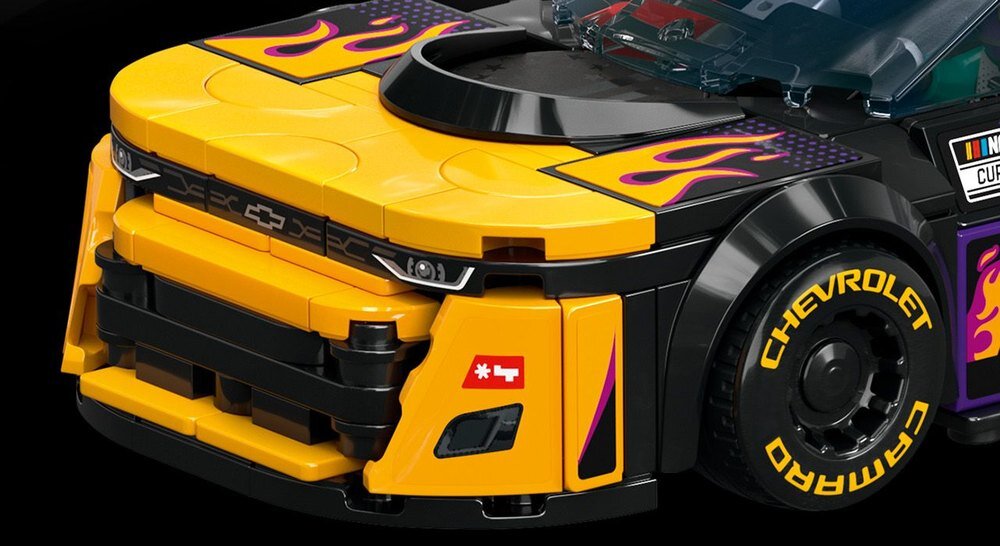 LEGO 76935 Speed Champions NASCAR® Next Gen Chevrolet Camaro ZL1 elementy 