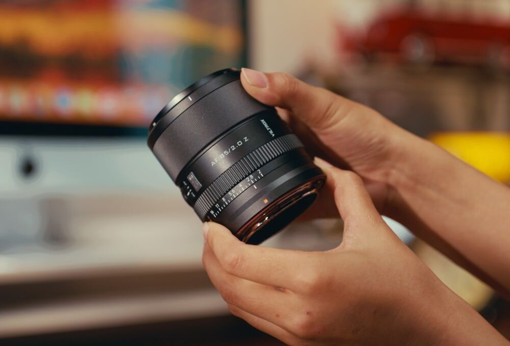 Viltrox AF 85 mm f-2.0 Evo obiektyw portretowy bokeh jasna przysłona fotografia portretowa