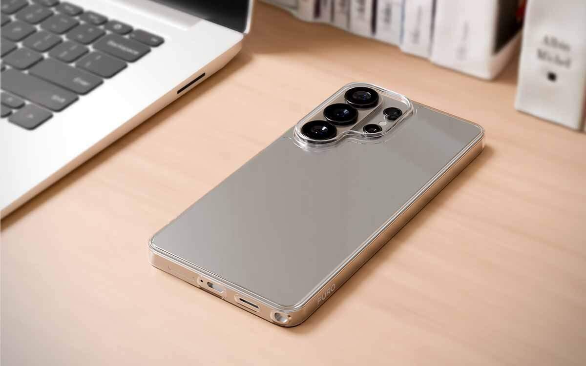 Ultra-cienkie etui Nude 0.3 chroni telefon, nie zwiększając jego rozmiarów ani wagi.