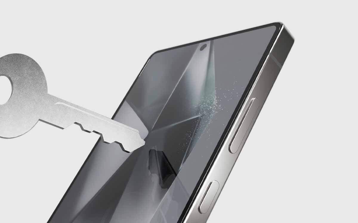 Szkło hartowane Full Cover chroniące przed uderzeniami i zarysowaniami.