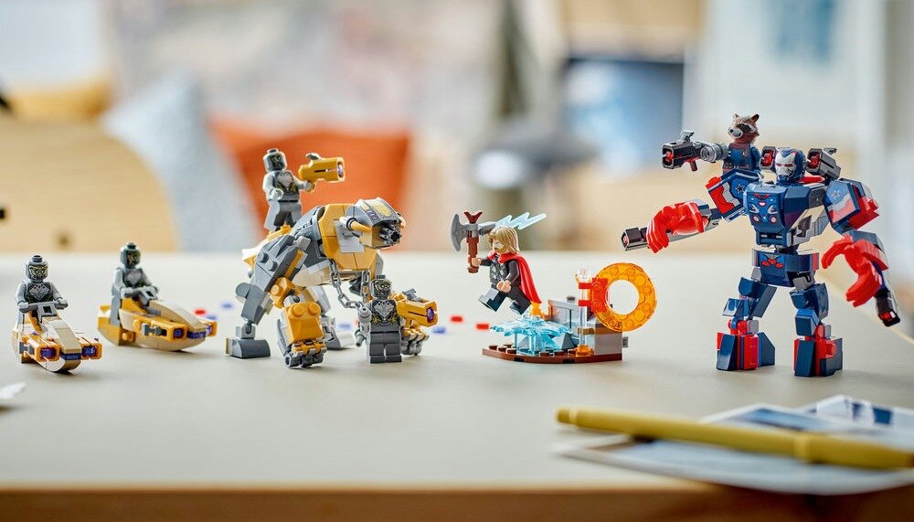 LEGO 76322 Marvel Avengers: Koniec gry Thor kontra Chitauri   kv lifestyle początek opisu sekcja nagłówkowa