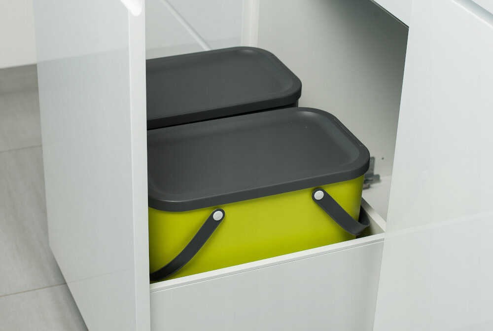 Kosz na śmieci ROTHO Albula 40 L przenoszenie uchwyty uniwersalnosc