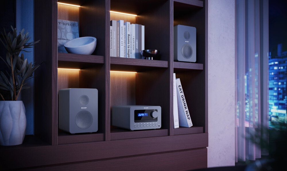 Wieża SHARP XL-B514 GY system Hi-Fi micro radio FM RDS CD Bluetooth, wieża stojąca na szafce w pomieszczeniu