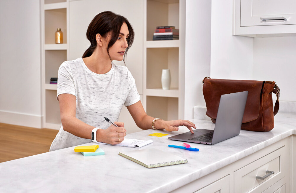 Smartband GARMIN VivoSmart 5 cykl miesiączkowy ciąza 