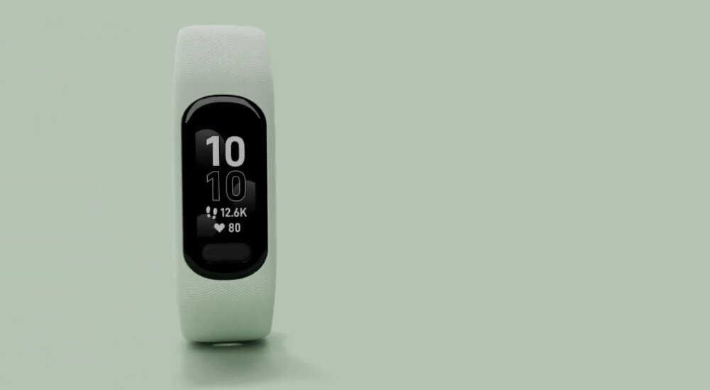 Smartband GARMIN VivoSmart 5 ekran dotykowy czytelny wyświetlacz jasność