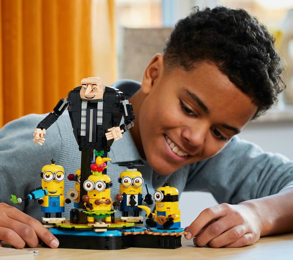 LEGO 75582 Despicable Me i Minions Gru i minionki z klocków  platforma