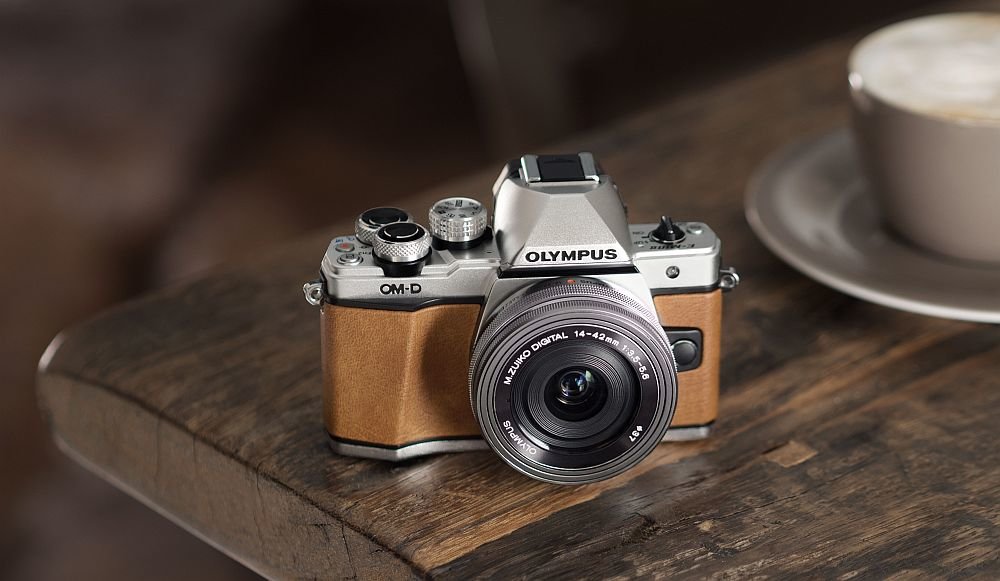 aparat olympus OM-D E-M10 Mark II ekran