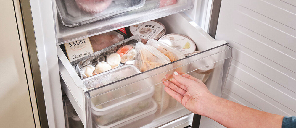 LODÓWKA CANDY CNCQ4T620EB Trzy szuflady w zamrażarce mrożenie zamrażarka pojemne komory