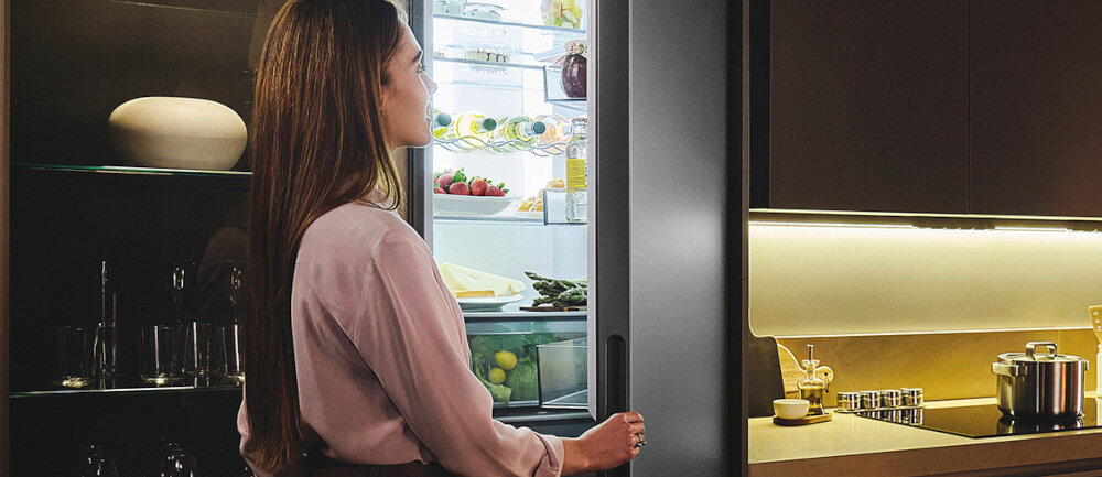 LODÓWKA CANDY CNCQ4T620EB Wyjątkowe tylne oświetlenie Panorama Light światło widoczność wnętrza jasne