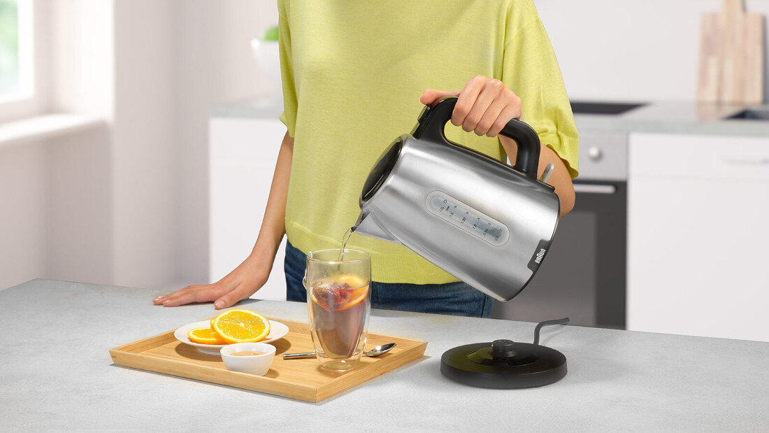 Czajnik BRAUN PurShine WK1500BK prosta obsluga wygoda pojemnosc 1,7 l Obrotowa podstawa 360°