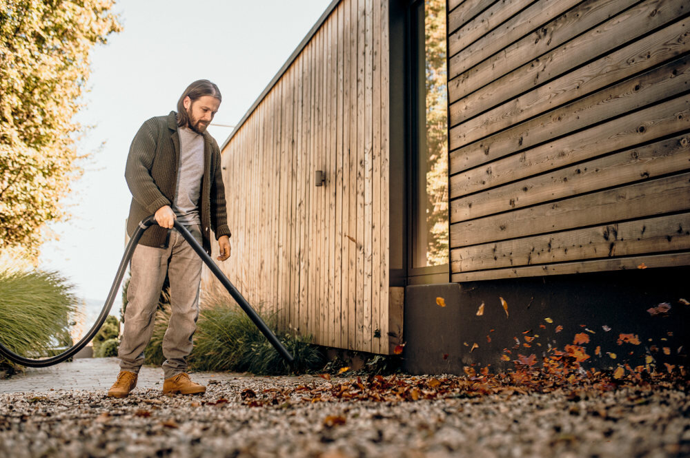 Odkurzacz KARCHER WD 3 V-17/4/20 1.628-130.0 zdjęcie lifestyle Funkcja wydmuchu zabrudzeń  funkcja wydmuchu liście, kurz oraz drobne zanieczyszczenia zakres zastosowanie