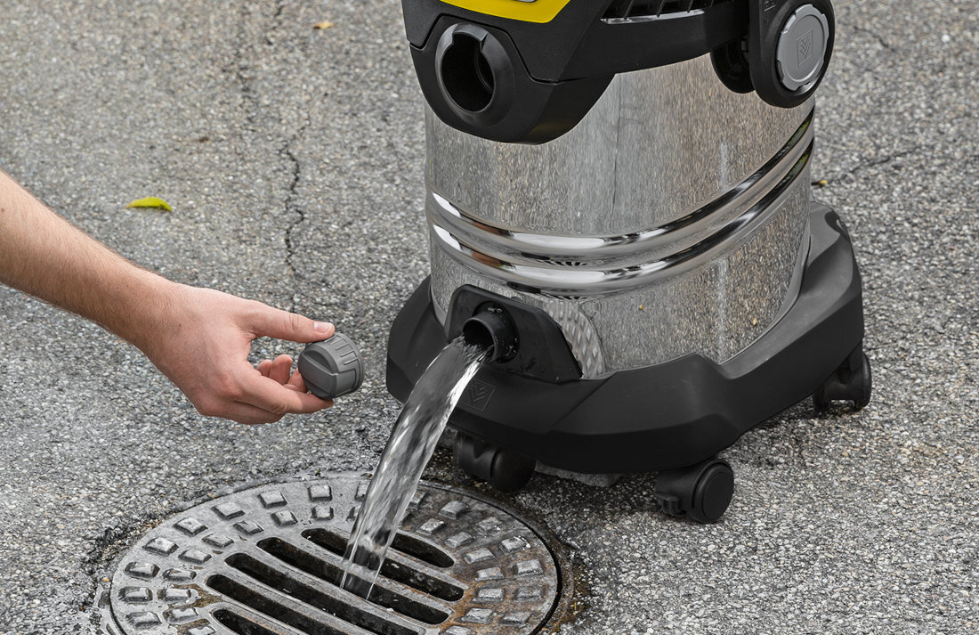 Odkurzacz KARCHER WD 7 Control P S 30/6/35/T 1.628-386.0 Wygodne czyszczenie i obsługa System czyszczenia filtra jednym przyciskiem  Spust wody 