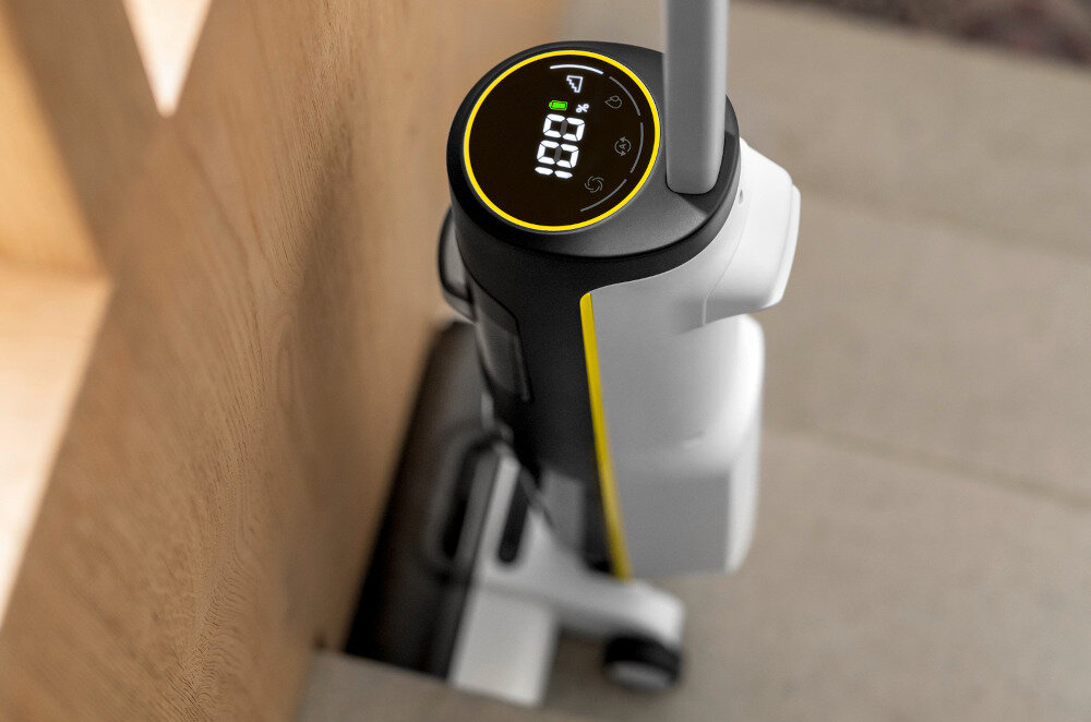 Mop elektryczny KARCHER FCV 4 Pet & Home Dry 1.056-137.0 Do 45 minut działania zbliżenie na wyświetlacz