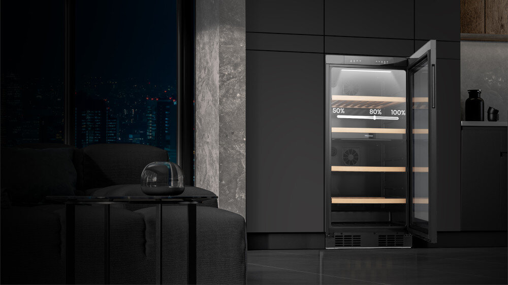 CHŁODZIARKA DO WINA HISENSE RW3N230GELF Regulowane światło LED widoczność wnętrza jasne światło oszczędność energii nie nagrzewa się natężenie światła