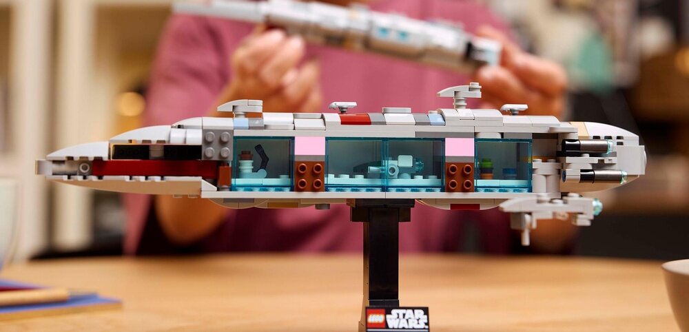 LEGO 75405 Star Wars Krążownik typu Home One wnętrze  Endor Ackbar 