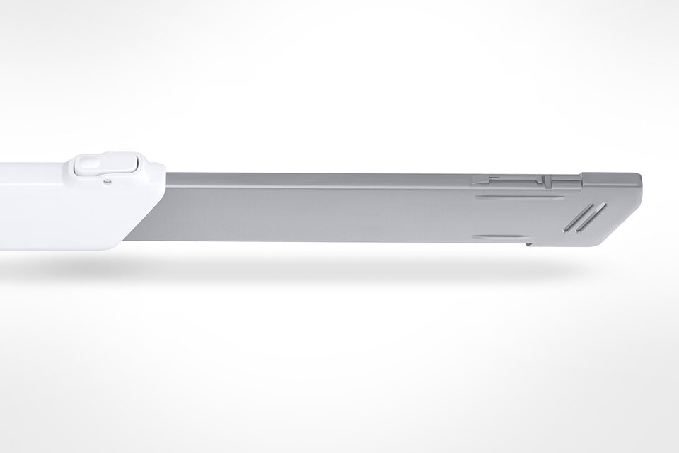 na zdjęciu widać dokładnie jak wąska jest szczelinówka w modelu Jet 70 turbo dostępnym w Media Expert