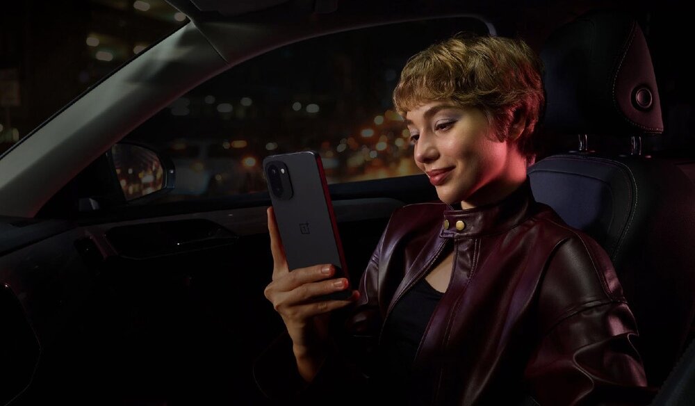 Smartfon ONEPLUS 15R Tryb Ochrony Wzroku certyfikat Intelligent Eye Care 5.0 od TÜV Rheinland 