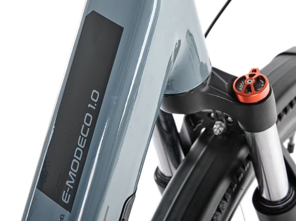 Rower elektryczny ROMET E-Modeco SUV 1.0 AN C U19 28 cali Szary zbliżenie na ramę 19-calowa aluminiowa rama rower jest bardzo zwinny lekki łatwo podnieść go odporność na korozję wybór rozmiaru ramy Twój wzrost mierzony w zrelaksowanej pozycji typ roweru