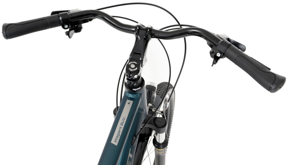 Rower trekkingowy ROMET Wagant SUV H PV B U18 28 cali Zielony kierownica na białym tle stalowa kierownica marki ROMET aluminiowy wspornik marki ROMET stabilność i precyzję prowadzenia antypoślizgowe uchwyty