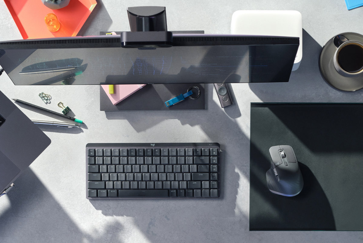 Klawiatura-LOGITECH-MX-zarzadzanie-funkcjami