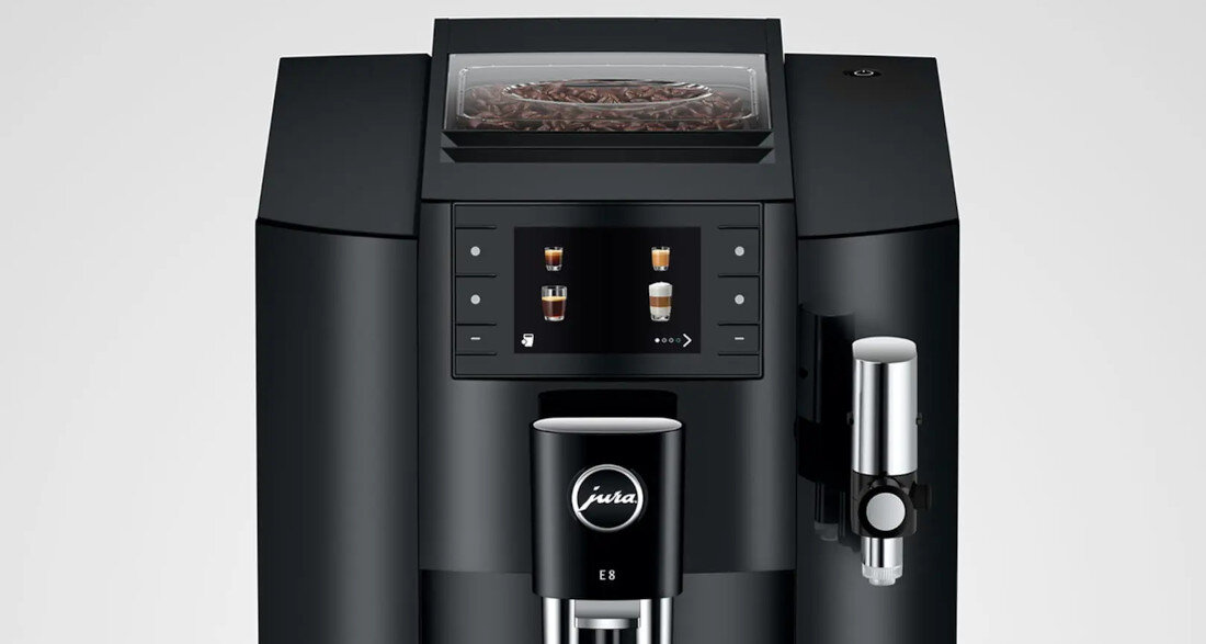 Ekspres JURA E8 Cosmic Black (ED) Intuicyjna obsługa Duży, 3,5-calowy wyświetlacz z czytelną grafiką  ułatwienie wybór napój ustawienia Prosta nawigacja